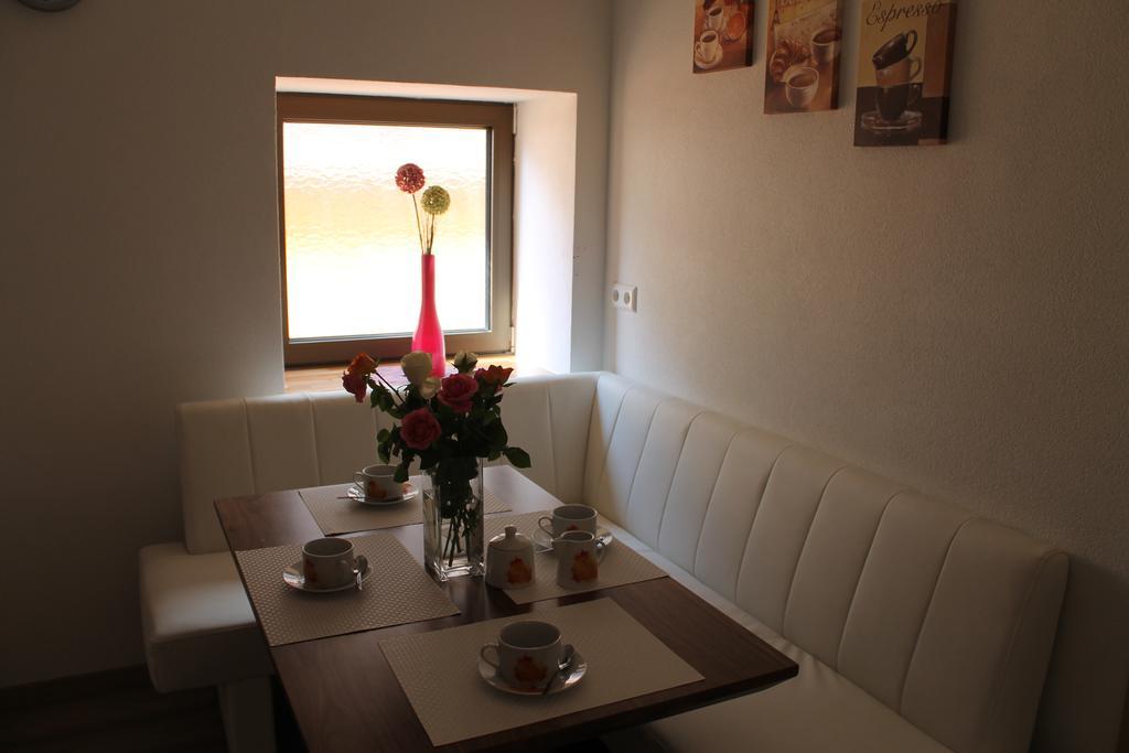 Post Hostel For Youth, Students And Pilgrims Lavamünd Habitación foto